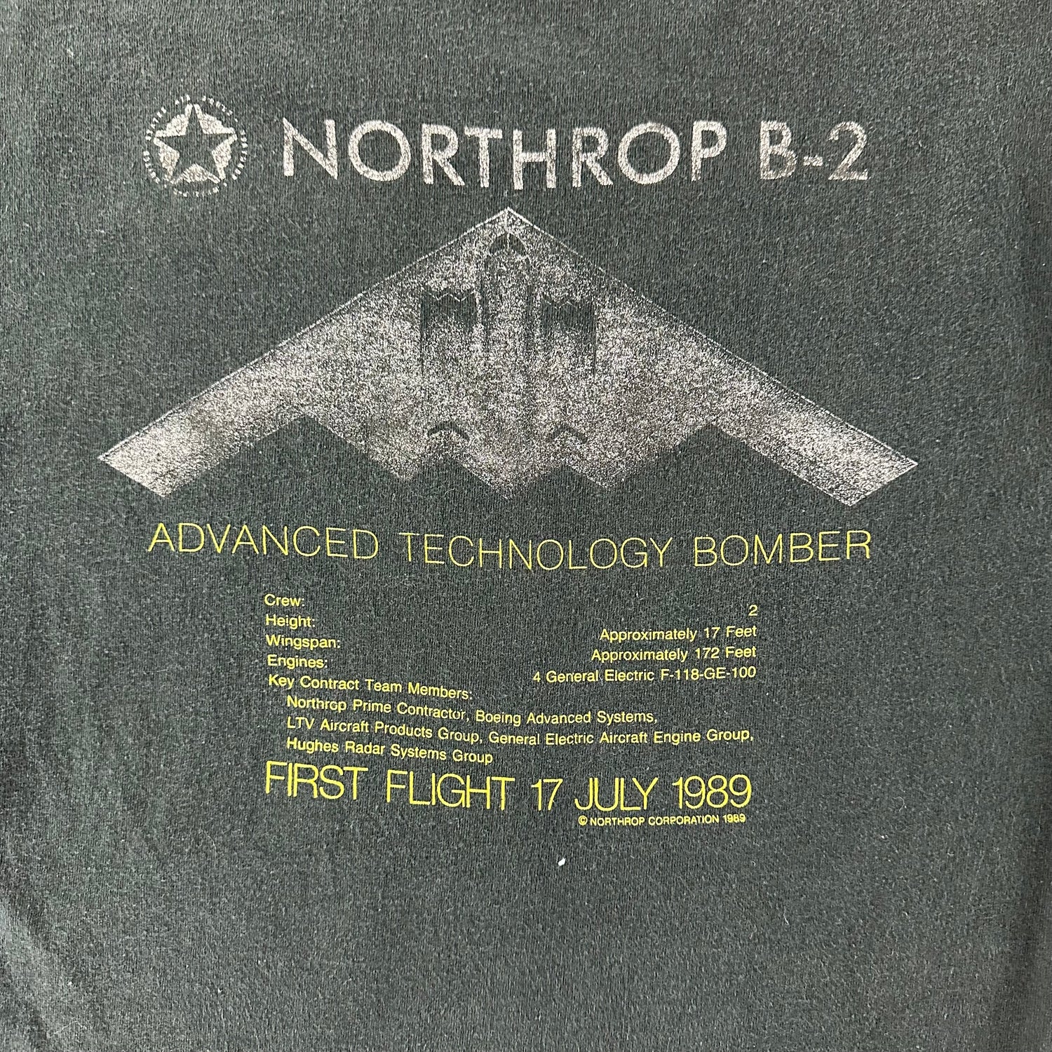 Vintage 1989 B-2 Bomber T-shirt size Large