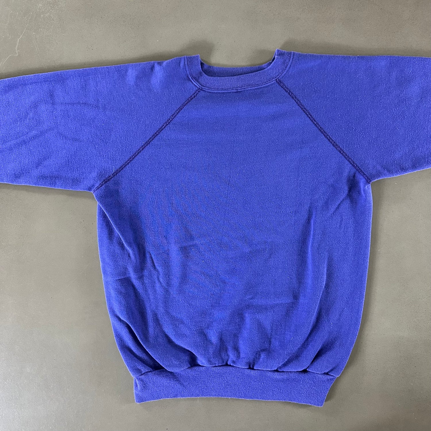 Vintage 1980s Blank Sweatshirt size Large