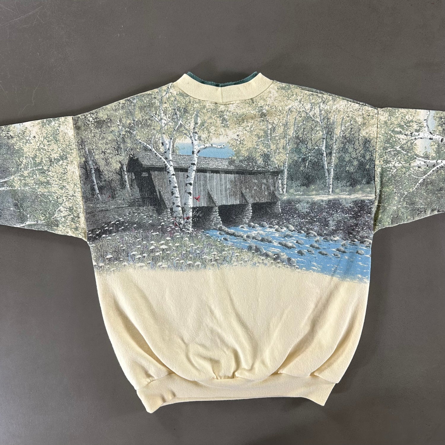 Vintage 1990s All Over Country Sweatshirt size XL