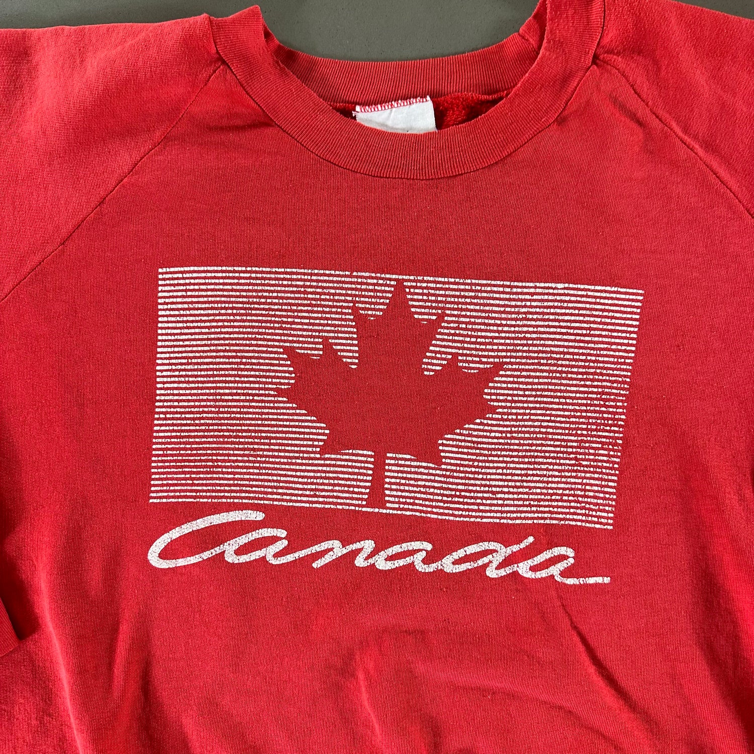 Vintage 1980s Canada Sweatshirt size XL