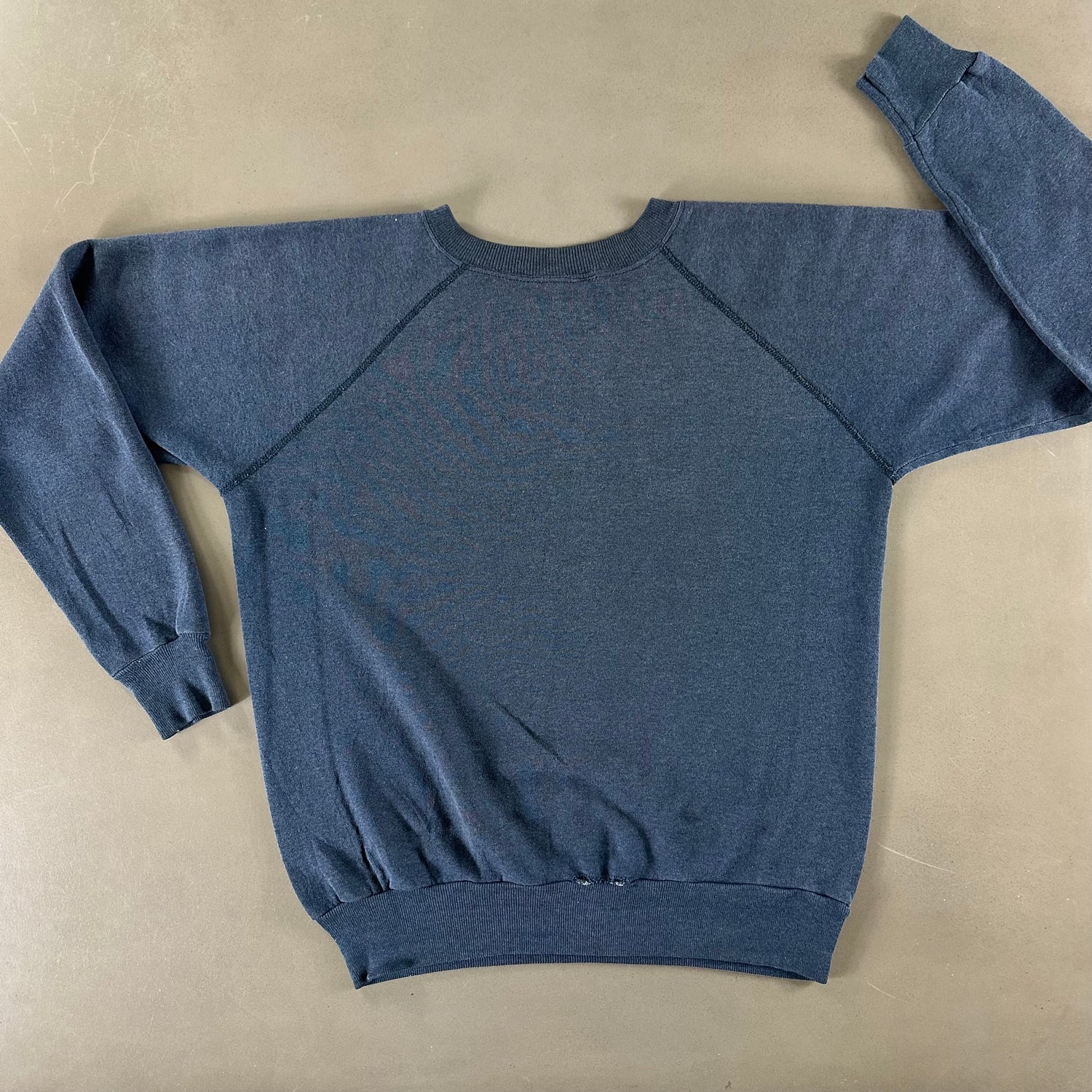 Vintage 1980s Faded Sweatshirt size Large