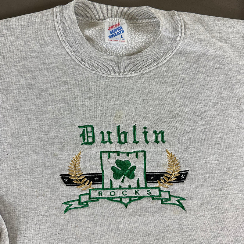 Vintage 1990s Dublin Rocks Sweatshirt size Large