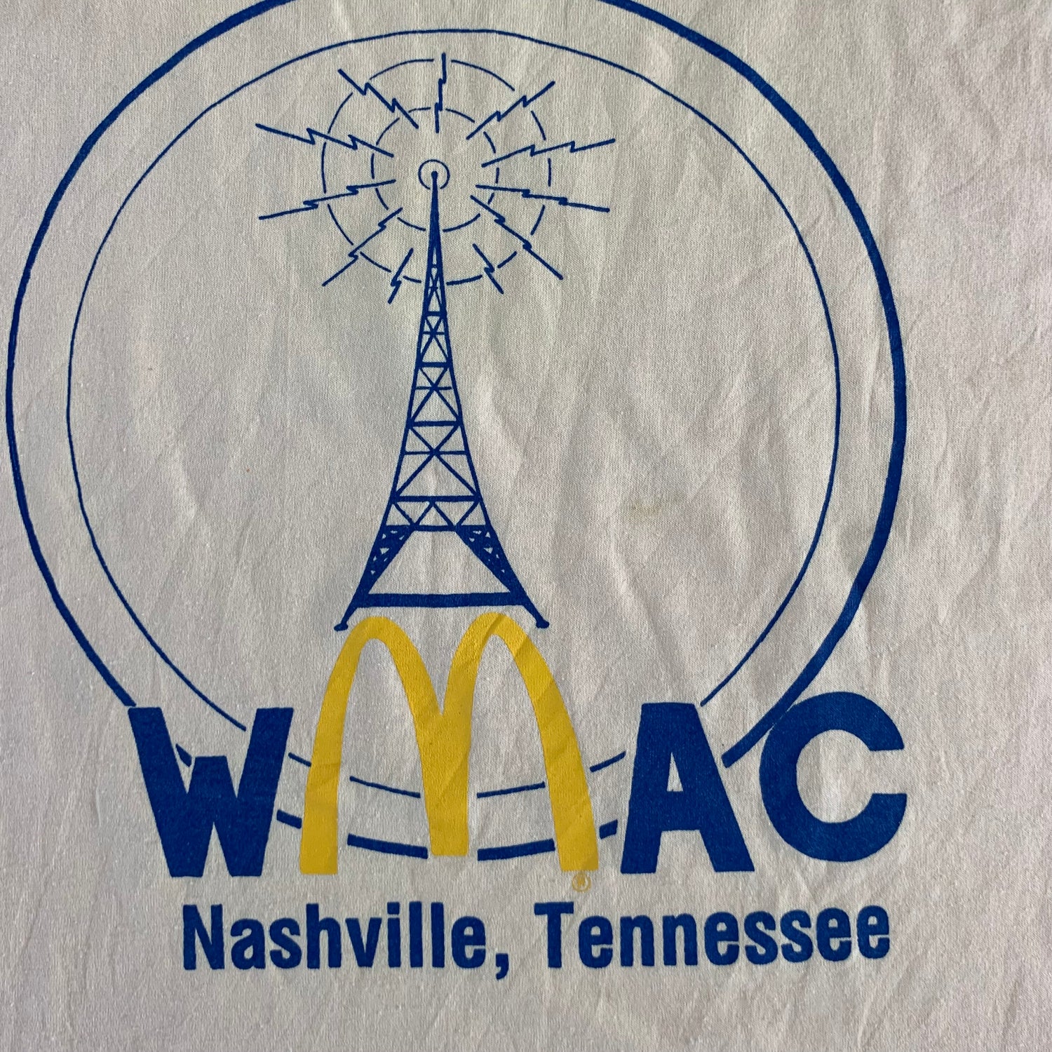 Vintage 1990s Nashville T-shirt size Large